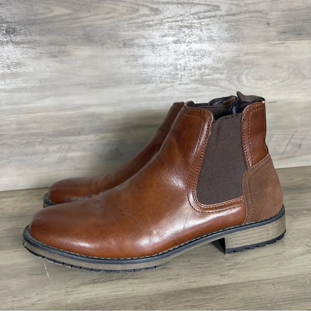 ASOS Design Mens 9 Brown Tan Leather Pull On Chelsea Boots Round Toe Lightweight